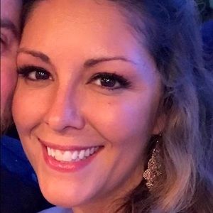 Meet your Posher, Wendy